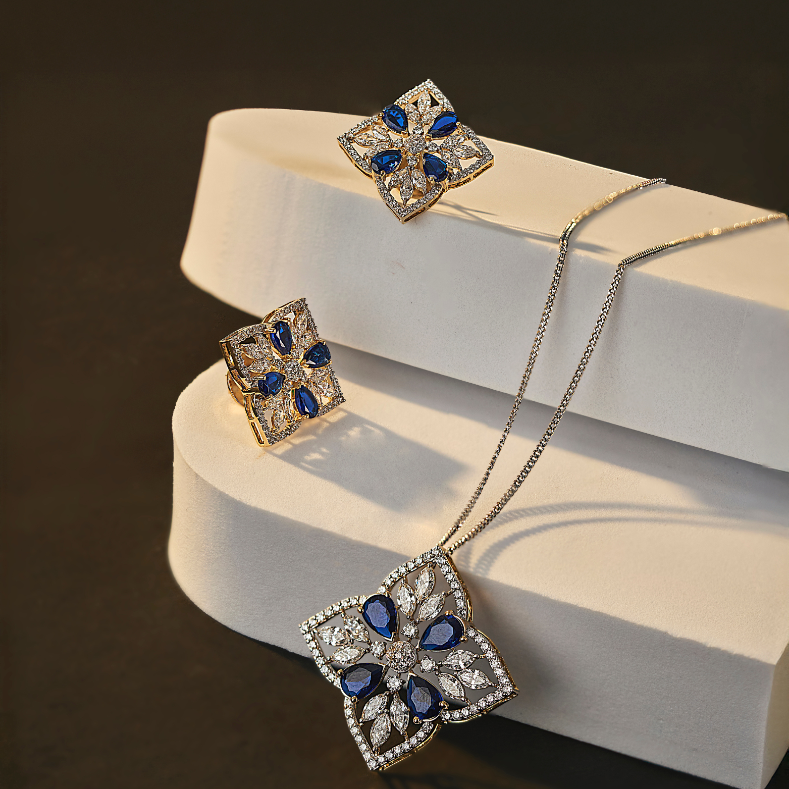 Blue Sapphire Lab Diamond Glamour Pendant_in_stock