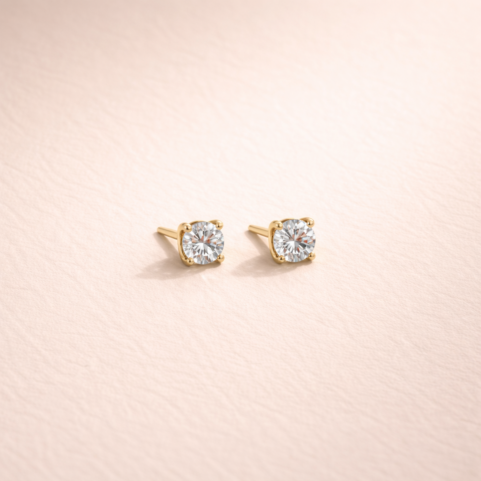 Prestige Solitaire Studs