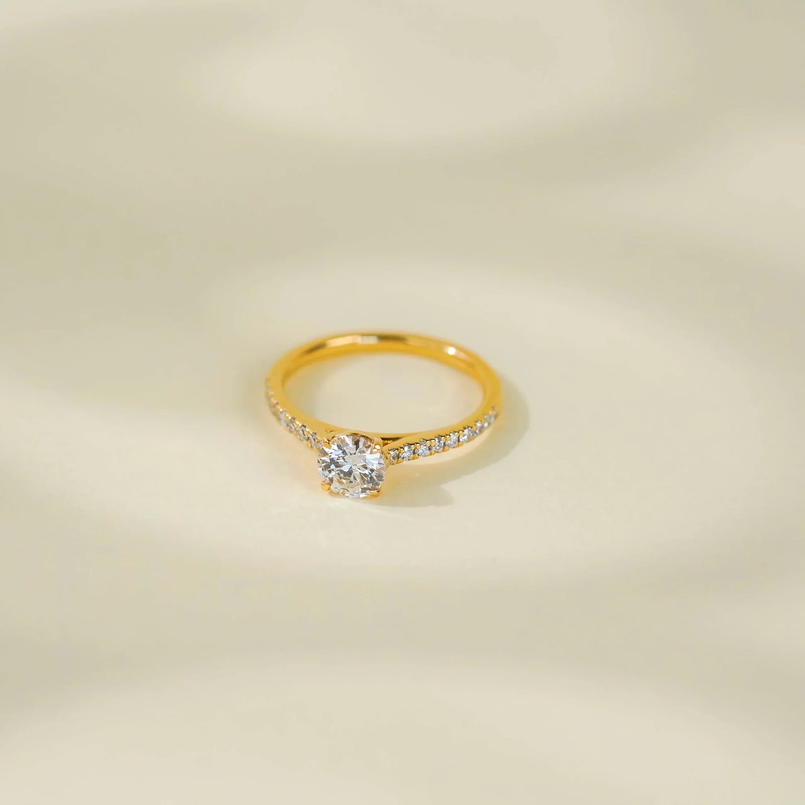 Sparkling Solitaire Diamond Ring Prospective View