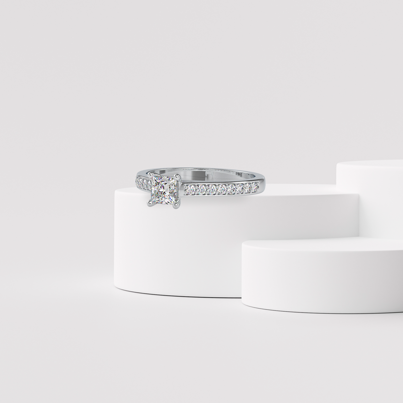 Sparkling Princess Cut Diamond Ring Prospective view